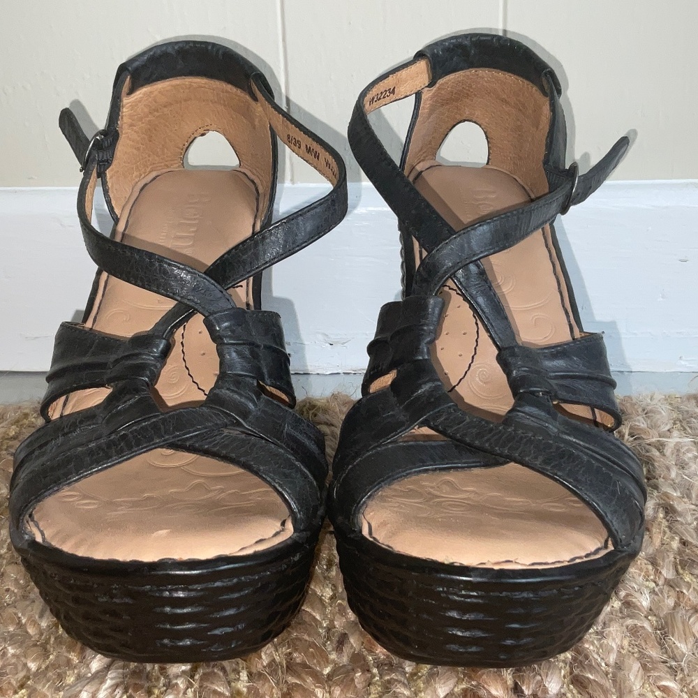 Born Wedges Black 8/39